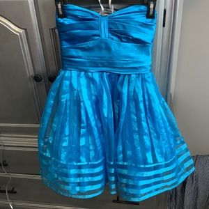 Betsey Johnson blue puffy mini dress strapless size 4